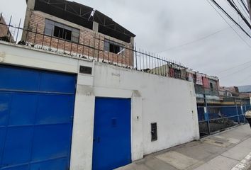 Terreno en  Avenida Alameda Los Pinos 211, Lima, Perú