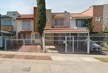 Casa en fraccionamiento en  Calzada De Las Flores, Haciendas Del Valle, Zapopan, Jalisco, México