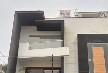 Departamento en  Calle Los Nogales 111, Urbanización Valle Hermoso Etapa Ii, Santiago De Surco, Lima, 15023, Per