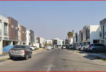 Casa en  Calle San Felipe 1089, Residencial Del Valle, Zapopan, Jalisco, México