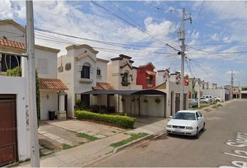 Casa en  De La Sierra, Casa Blanca, Ciudad Obregón, Sonora, México