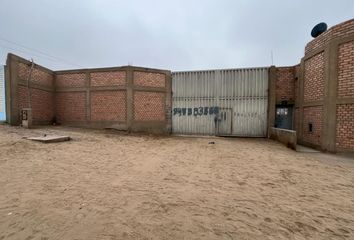 Local industrial en  Puente Piedra, Perú