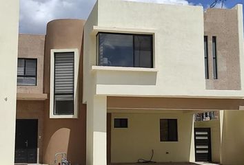 Casa en fraccionamiento en  Altaria Residencial, Vía Harmoni, Fraccionamiento, Juárez, Chihuahua, México