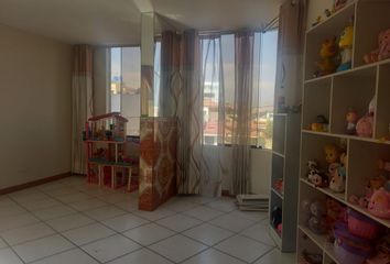 Departamento en  Urb La Candelaria, Tronchadero, Arequipa, Perú