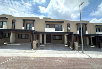 Casa en fraccionamiento en  Paseo De La Reforma, Villas Palmira, Santiago De Querétaro, Querétaro, 76146, Mex