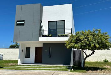 Casa en  Avenida Paseo Del Norte 3322, Parques Vallarta, Zapopan, Jalisco, México