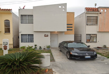 Casa en  Berna 234, Hacienda Las Fuentes Iv, Reynosa, Tamaulipas, México