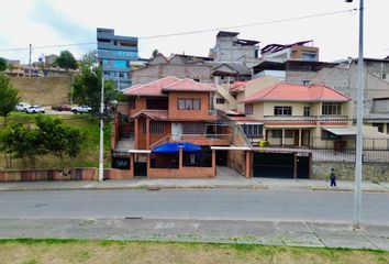 Casa en  Avenida Ignacio Neira, Azogues, Cañar, Ecuador