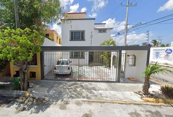 Casa en  Seybaplaya Sm 98, Akimpech, Cancún, Quintana Roo, México