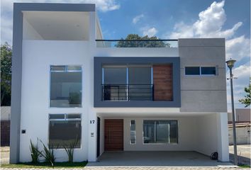 Casa en  Vía Atlixcáyotl, Corredor Comercial Desarrollo Atlixcayotl, Puebla De Zaragoza, Puebla, México