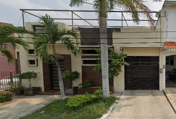 Casa en  Paseo Jalapa 214, Prados De Villahermosa, Villahermosa, Tabasco, México