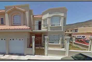 Casa en  Lago Chaira 473, Valle Dorado, Ensenada, Baja California, México