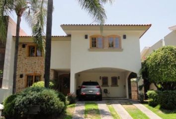 Casa en  Sendero De Los Sauces 43, Puerta De Hierro, 45116 Zapopan, Jal., México