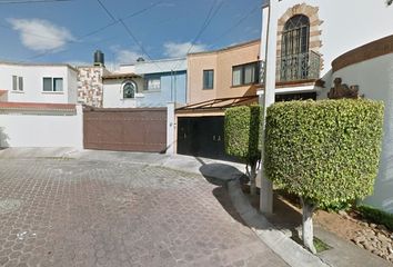 Casa en  Calle Maturino Gilberti, Las Américas, Morelia, Michoacán, México