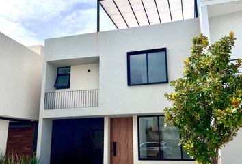 Casa en  Valle Del Imperio Galo, Nuevo México, Jalisco, México