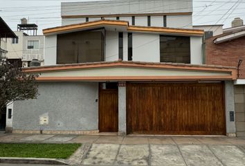 Casa en  Jirón Monte Cedro 603, Lima, Perú