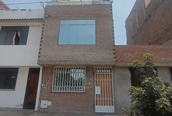 Casa en  Pasaje Dos 25, Urbanización Las Terrazas De Comas, Comas, Lima, Per