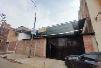 Local comercial en  Urb La Estrella De Ate, Ate, Perú