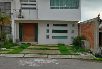 Casa en  San Mateo Otzacatipan, Estado De México, México