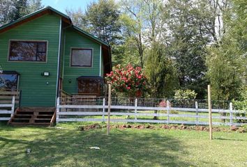 Casa en  Molco, Las Chilcas, Villarrica, Chile