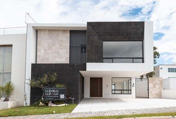 Casa en fraccionamiento en  Parque Nilo, Lomas De Angelópolis, Ii, San Bernardino Tlaxcalancingo, Puebla, México