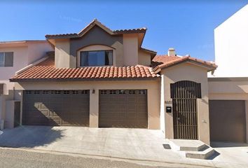 Casa en  Lomas De Agua Caliente, Tijuana