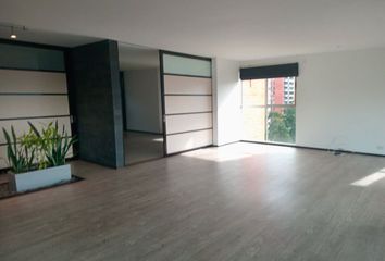 Apartamento en  Poblado, Medellín