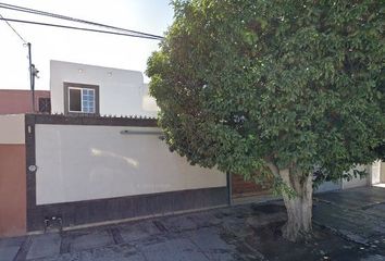 Casa en  Calle Claveles 871, Jardines De California, Torreón, Coahuila De Zaragoza, México