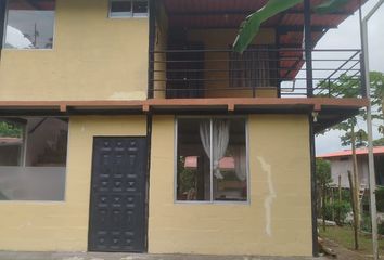 Casa en  Cascada Azul, Vía Los Bancos, Pedro Vicente Maldonado, Ecuador