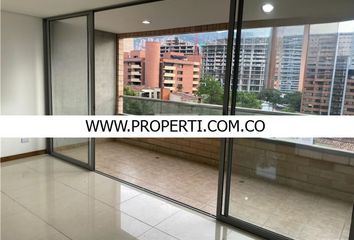 Apartamento en  Castropol, Medellín