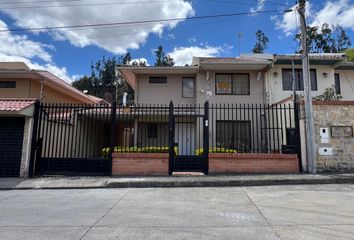 Casa en  Carlos Tosi Siri 2-91, Cuenca, Ecuador