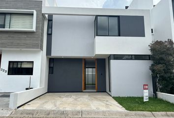 Casa en  Av. Río Blanco 1676, Los Almendros, Zapopan, Jalisco, México