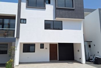 Casa en fraccionamiento en  Oliva Residencial, Quetzalli, Puebla De Zaragoza, Puebla, México