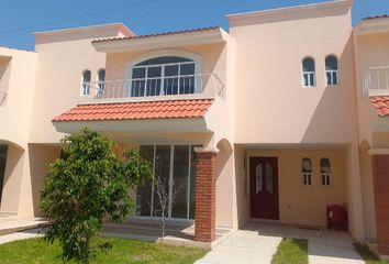 Casa en fraccionamiento en  Castillotla, San Isidro Castillotla, Puebla De Zaragoza, Puebla, México