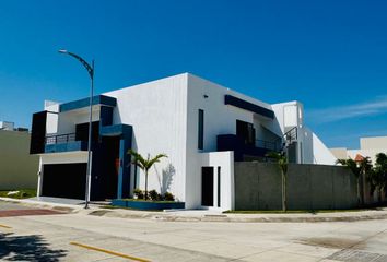 Casa en  Fraccionamiento Las Palmas, Las Palmas, Las Palmas De Medellín, Veracruz, México