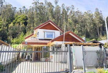 Casa en  Manantiales, Chiguayante, Chile