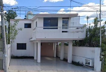 Casa en  C. 31, Los Pinos, Mérida, Yucatán, México