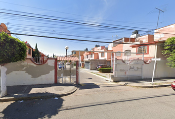 Casa en fraccionamiento en  Becadas, Unidad San Buenaventura, San Buenaventura, Estado De México, México