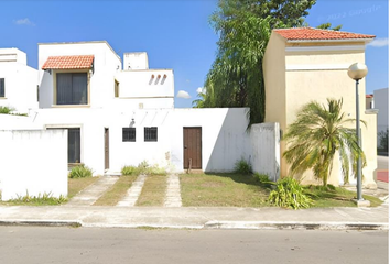 Casa en  Calle 13h, Mérida, Yucatán, México