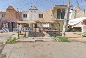 Casa en  Calzada Del Pedregal, Villas Centenario, Torreón, Coahuila De Zaragoza, México