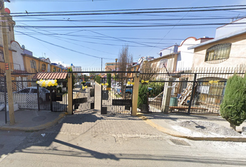 Casa en fraccionamiento en  Colinas De Arcos, Unidad San Buenaventura, San Buenaventura, Estado De México, México