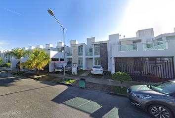 Casa en  Calle Marbella, Gran Santa Fe Ii, Cancún, Quintana Roo, México