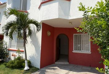 Casa en condominio en  Calle Tecolote, Lomas De Atzingo, Cuernavaca, Morelos, México