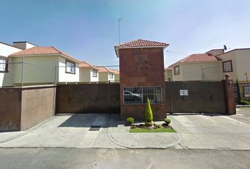 Casa en condominio en  Calle 27 De Septiembre, San Jeronimo Chicahualco, San Jerónimo Chicahualco, Estado De México, México