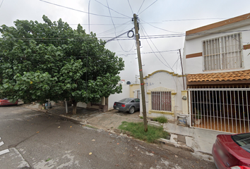 Casa en  Banco Algodonero Refaccionario 1833, Rincón De La Merced, Torreón, Coahuila De Zaragoza, México