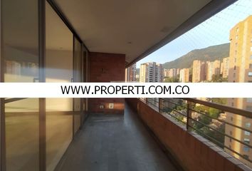 Apartamento en  Poblado, Medellín