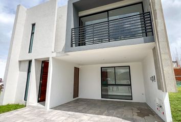 Casa en fraccionamiento en  Parque México, Boulevard De Los Lagos, Lomas De Angelópolis, Iii, Santa Clara Ocoyucan, Puebla, México