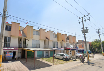 Casa en  Avenida Paseos De Tultepec Sur, Santiago Teyahualco, Estado De México, México