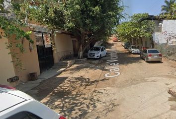 Casa en  Calle Vicente Guerrero, Coapinole, Puerto Vallarta, Jalisco, México