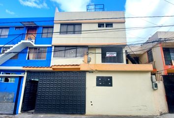 Casa en  Juan De La Cosa, Quito, Ecuador